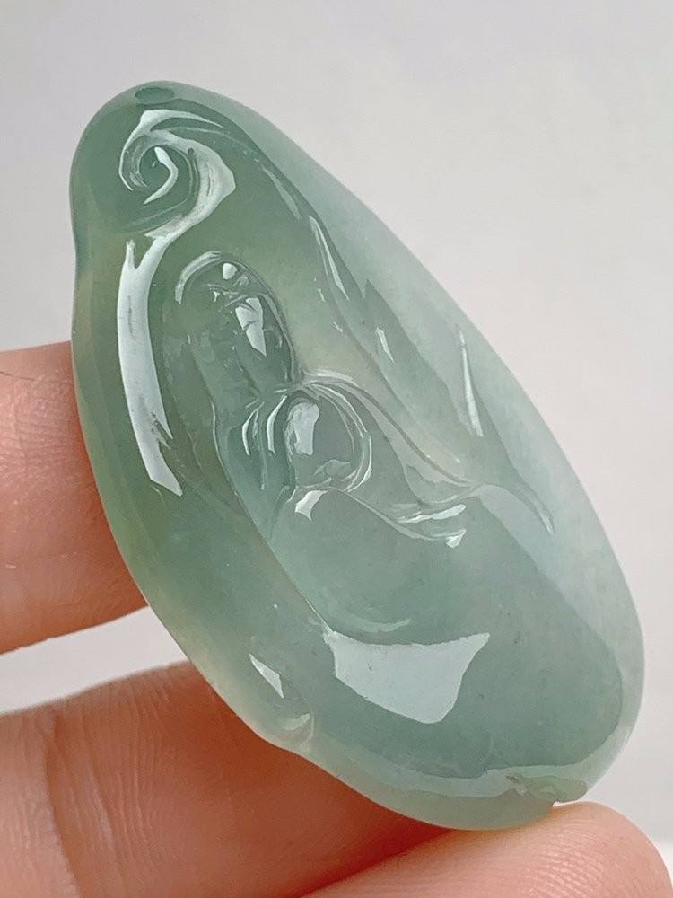 翡翠c货价格,连云港翡翠手镯怎么那么便宜-第2张图片-翡翠网 翡翠c货价格,连云港翡翠手镯怎么那么便宜-第2张图片-翡翠网