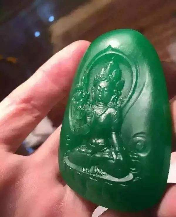 翡翠度母知识翡翠度母镶嵌图片-第1张图片-翡翠网 翡翠度母知识翡翠度母镶嵌图片-第1张图片-翡翠网