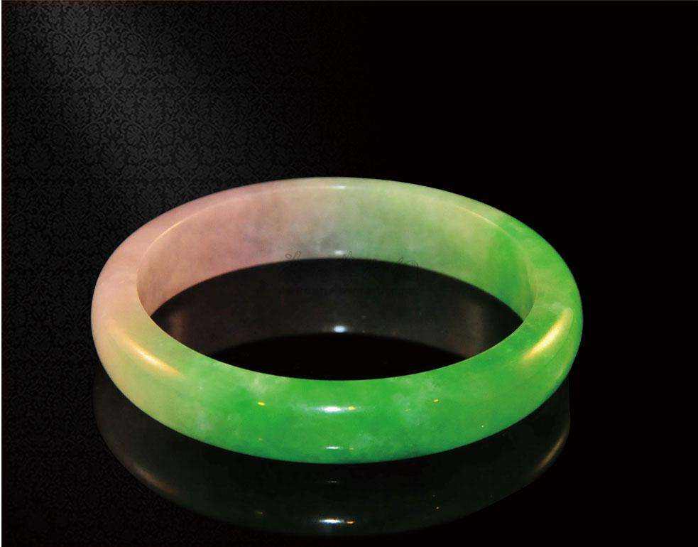 世界上最贵的手镯是什么翡翠的简单介绍-第2张图片-翡翠网 世界上最贵的手镯是什么翡翠的简单介绍-第2张图片-翡翠网