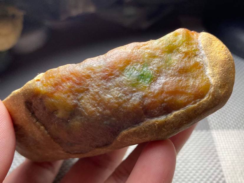 大马坎黄夹绿翡翠原石图片的简单介绍-第1张图片-翡翠网 大马坎黄夹绿翡翠原石图片的简单介绍-第1张图片-翡翠网