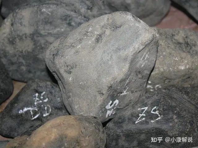 翡翠原石很贵吗,翡翠原石投资-第1张图片-翡翠网 翡翠原石很贵吗,翡翠原石投资-第1张图片-翡翠网