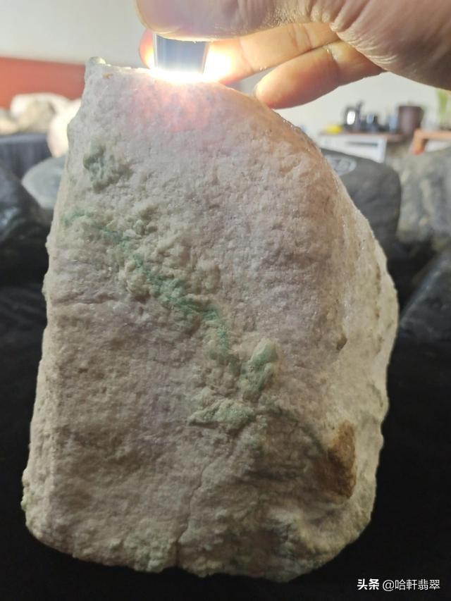 翡翠原石解说大全玉石翡翠原石-第6张图片-翡翠网 翡翠原石解说大全玉石翡翠原石-第6张图片-翡翠网