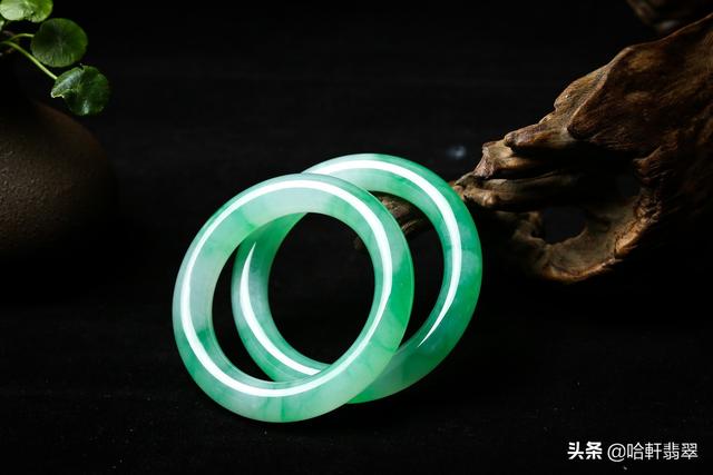 汤灿翡翠价格刘斌怎么样了-第4张图片-翡翠网 汤灿翡翠价格刘斌怎么样了-第4张图片-翡翠网