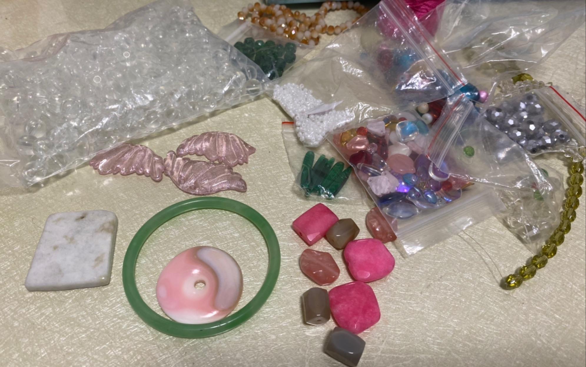 卖银饰品的基础知识,翡翠知识比心写法-第1张图片-翡翠网 卖银饰品的基础知识,翡翠知识比心写法-第1张图片-翡翠网