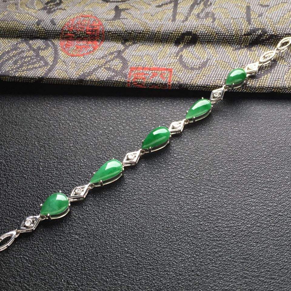 翡翠价格2020行情,翡翠最近价格走势-第2张图片-翡翠网 翡翠价格2020行情,翡翠最近价格走势-第2张图片-翡翠网