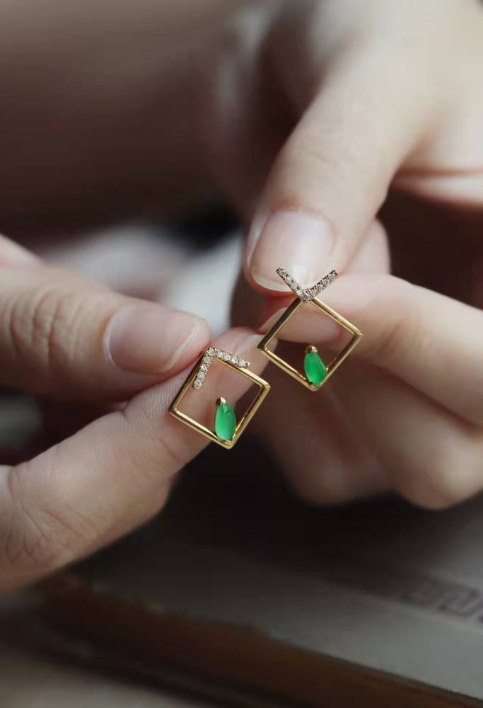 滕翡翠知识新青年图片的简单介绍-第1张图片-翡翠网 滕翡翠知识新青年图片的简单介绍-第1张图片-翡翠网