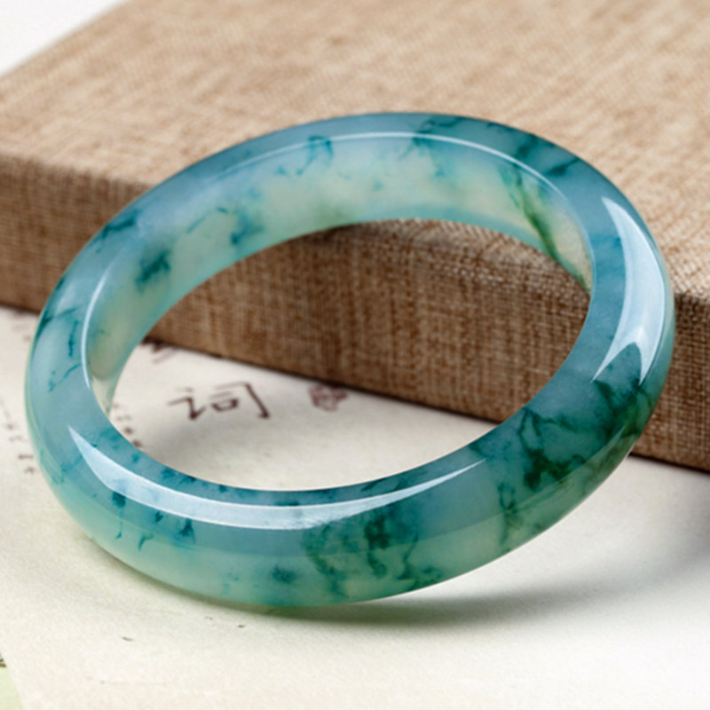 高冰飘绿翡翠价格高冰飘绿的翡翠图片-第2张图片-翡翠网 高冰飘绿翡翠价格高冰飘绿的翡翠图片-第2张图片-翡翠网