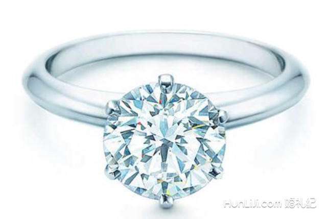 一克拉钻石能卖多少人民币,一克拉钻石能卖多少钱-第2张图片-翡翠网 一克拉钻石能卖多少人民币,一克拉钻石能卖多少钱-第2张图片-翡翠网