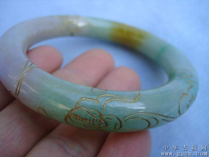 翡翠手镯宽的好还是窄的好,清朝黄翡翠宽边手镯图片-第1张图片-翡翠网 翡翠手镯宽的好还是窄的好,清朝黄翡翠宽边手镯图片-第1张图片-翡翠网