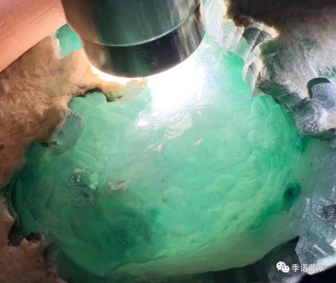 关于江苏有没有翡翠原石的信息-第2张图片-翡翠网 关于江苏有没有翡翠原石的信息-第2张图片-翡翠网