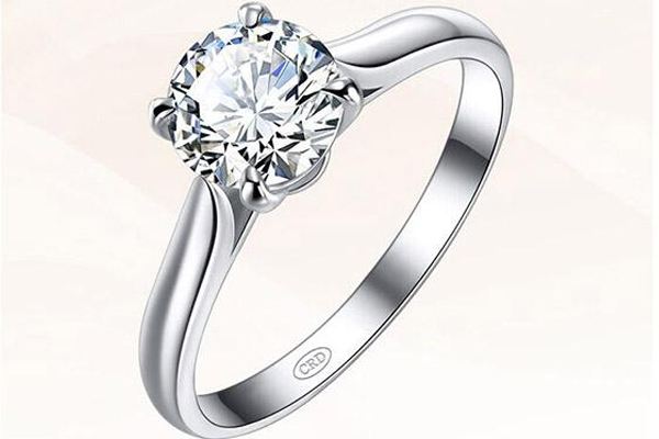 一般的钻戒大概多少钱,s925钻戒值多少钱一个-第1张图片-翡翠网 一般的钻戒大概多少钱,s925钻戒值多少钱一个-第1张图片-翡翠网