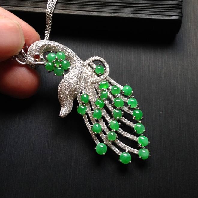 三彩翡翠吊坠及价格表大全银镶翡翠吊坠价格表-第2张图片-翡翠网 三彩翡翠吊坠及价格表大全银镶翡翠吊坠价格表-第2张图片-翡翠网