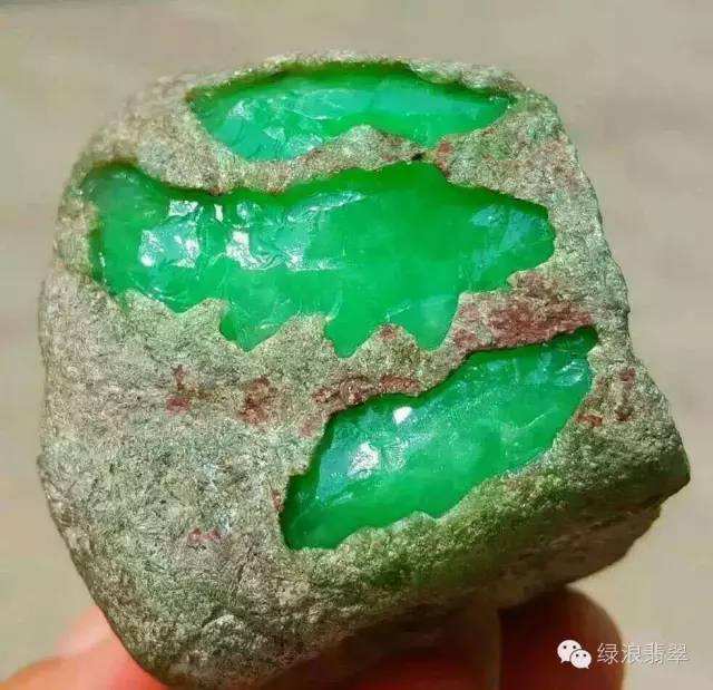 关于缅甸河里也有翡翠原石吗的信息-第2张图片-翡翠网 关于缅甸河里也有翡翠原石吗的信息-第2张图片-翡翠网