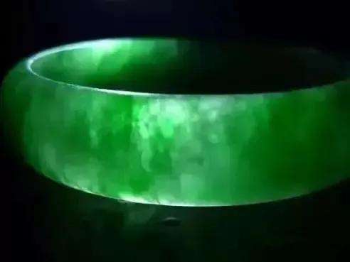 包含浦东翡翠鉴别知识浅析的词条-第2张图片-翡翠网 包含浦东翡翠鉴别知识浅析的词条-第2张图片-翡翠网