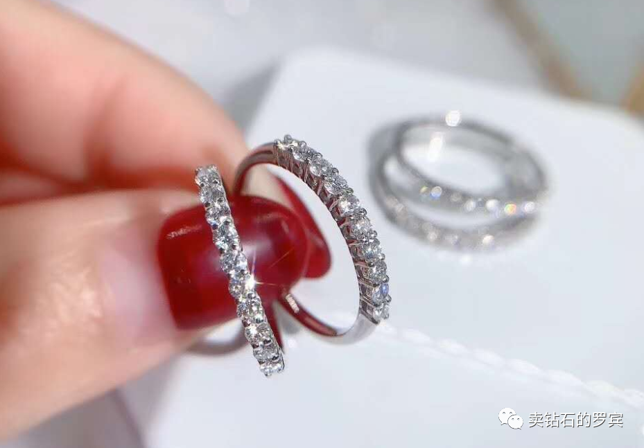 刚做珠宝销售太难了我在老凤祥上班的感受