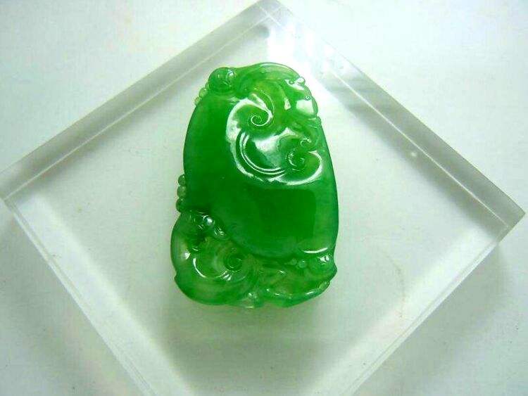 翡翠的价格与图片,翡翠美玉价格-第1张图片-翡翠网 翡翠的价格与图片,翡翠美玉价格-第1张图片-翡翠网
