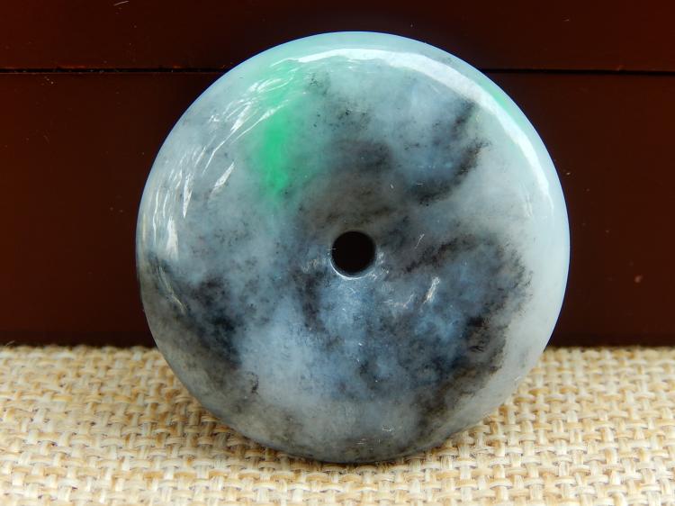 冕宁乌鸡种翡翠原石世界十大顶级翡翠图片-第2张图片-翡翠网 冕宁乌鸡种翡翠原石世界十大顶级翡翠图片-第2张图片-翡翠网