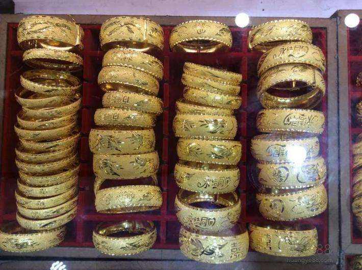 铂金回收为啥不值钱,铂金不要了可以换钱吗-第2张图片-翡翠网 铂金回收为啥不值钱,铂金不要了可以换钱吗-第2张图片-翡翠网