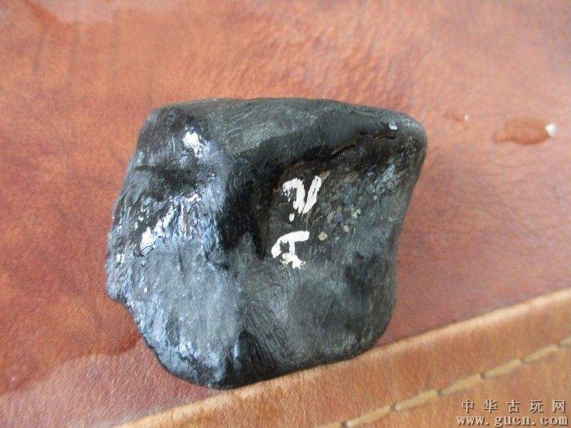 蓝水冰翡翠原石蓝水佛公值多少钱-第2张图片-翡翠网 蓝水冰翡翠原石蓝水佛公值多少钱-第2张图片-翡翠网