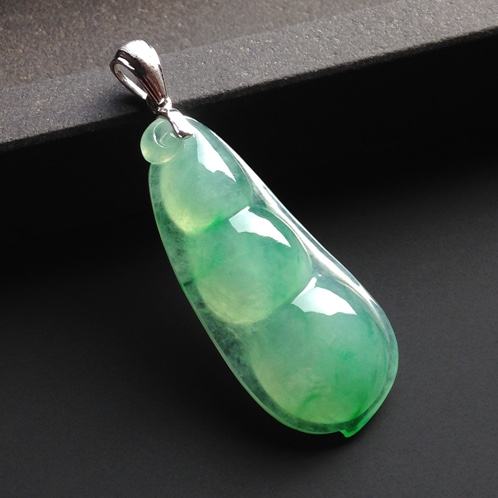 翡翠玉器的水色专业知识的简单介绍-第1张图片-翡翠网 翡翠玉器的水色专业知识的简单介绍-第1张图片-翡翠网