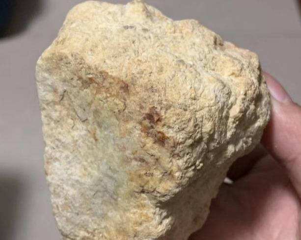 翡翠原石基础知识讲解的简单介绍-第1张图片-翡翠网 翡翠原石基础知识讲解的简单介绍-第1张图片-翡翠网