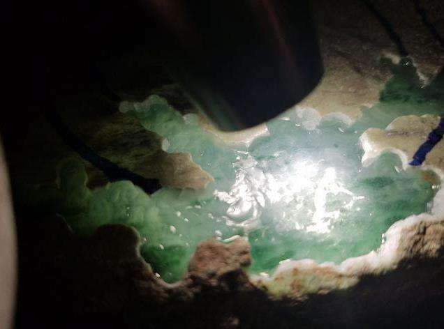 江苏翡翠原石生产厂家的简单介绍-第2张图片-翡翠网 江苏翡翠原石生产厂家的简单介绍-第2张图片-翡翠网