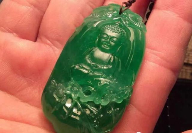 翡翠从入门到精通知识汇总,想学翡翠知识-第13张图片-翡翠网 翡翠从入门到精通知识汇总,想学翡翠知识-第13张图片-翡翠网