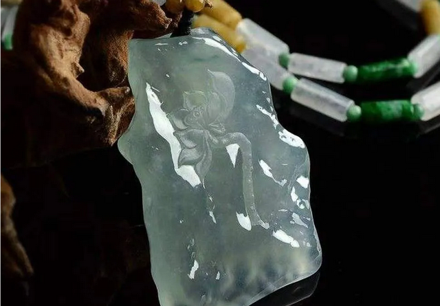 翡翠从入门到精通知识汇总,想学翡翠知识-第28张图片-翡翠网 翡翠从入门到精通知识汇总,想学翡翠知识-第28张图片-翡翠网