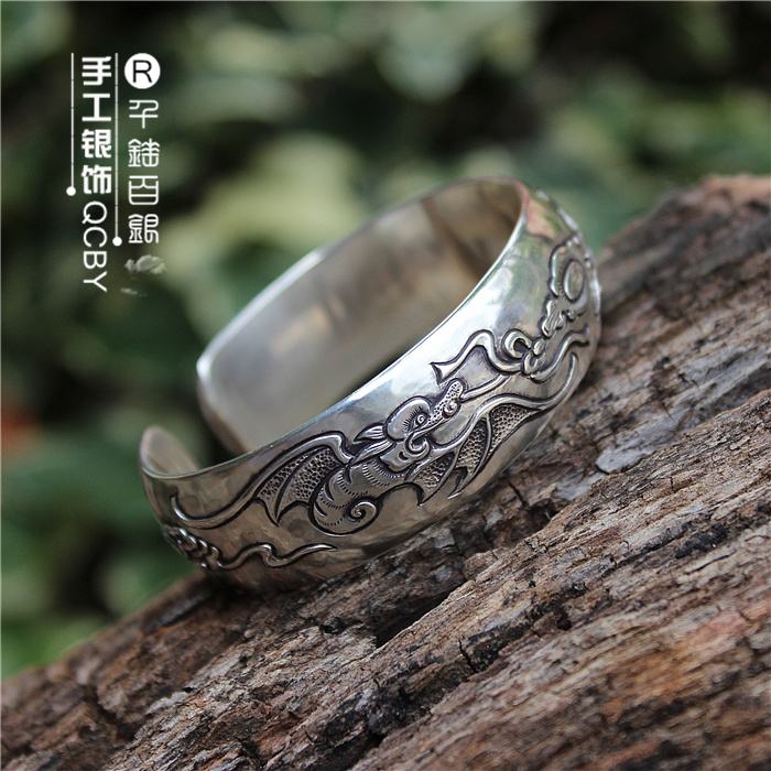 纹银手镯的年代及特点纹银手镯翡翠知识-第1张图片-翡翠网 纹银手镯的年代及特点纹银手镯翡翠知识-第1张图片-翡翠网