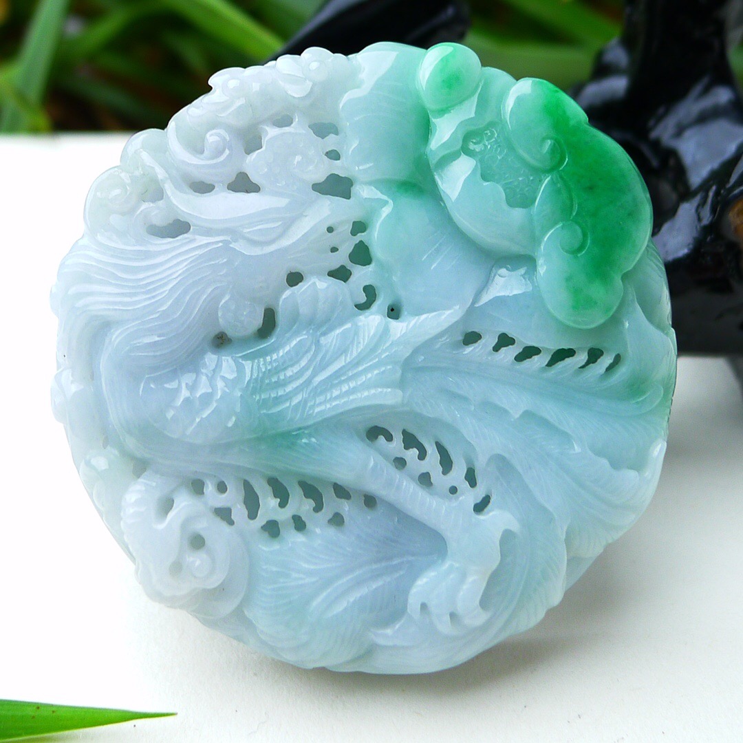 包含镂空翡翠牌价格的词条-第1张图片-翡翠网 包含镂空翡翠牌价格的词条-第1张图片-翡翠网