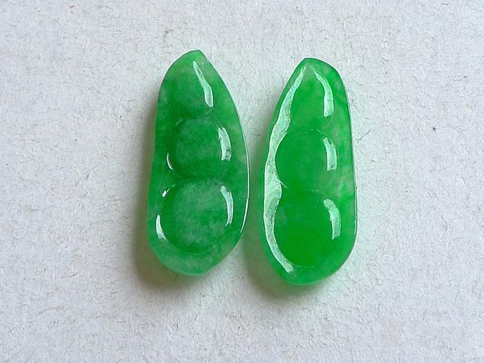 满绿翡翠佩的价格老坑干青翡翠的价格-第1张图片-翡翠网 满绿翡翠佩的价格老坑干青翡翠的价格-第1张图片-翡翠网