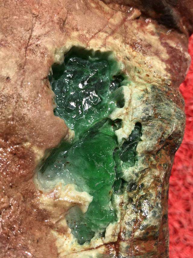 翡翠原石翻译缅甸语翡翠水沫共生原石图片-第2张图片-翡翠网 翡翠原石翻译缅甸语翡翠水沫共生原石图片-第2张图片-翡翠网