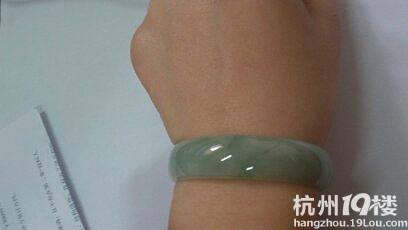 杭州在哪买翡翠手镯的简单介绍-第1张图片-翡翠网 杭州在哪买翡翠手镯的简单介绍-第1张图片-翡翠网