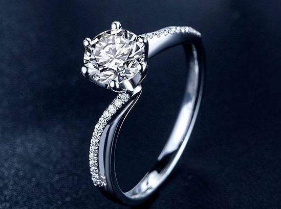正常一克拉钻戒多少钱,一克拉的戒指一般多少钱-第2张图片-翡翠网 正常一克拉钻戒多少钱,一克拉的戒指一般多少钱-第2张图片-翡翠网