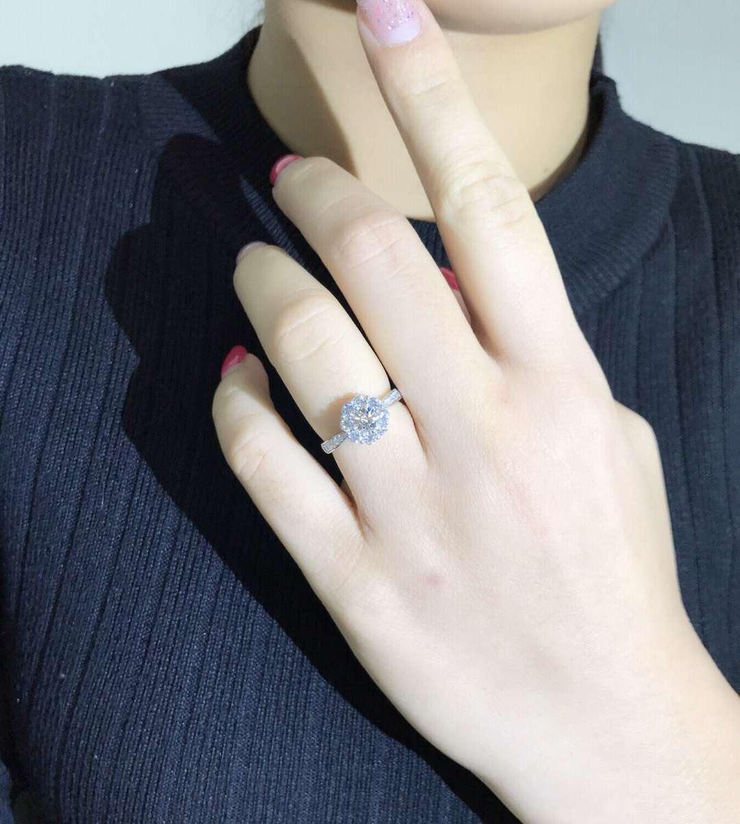 钻石vvs是什么级别ij,50分d色vvs钻石价格-第1张图片-翡翠网 钻石vvs是什么级别ij,50分d色vvs钻石价格-第1张图片-翡翠网