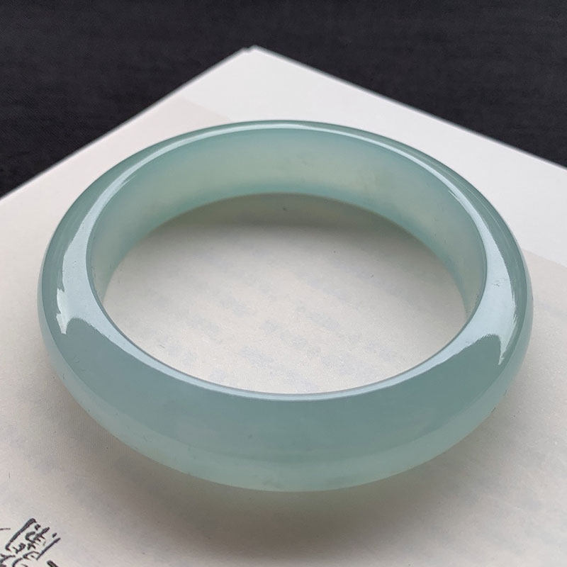 冰种油青翡翠镯子价格的简单介绍-第2张图片-翡翠网 冰种油青翡翠镯子价格的简单介绍-第2张图片-翡翠网