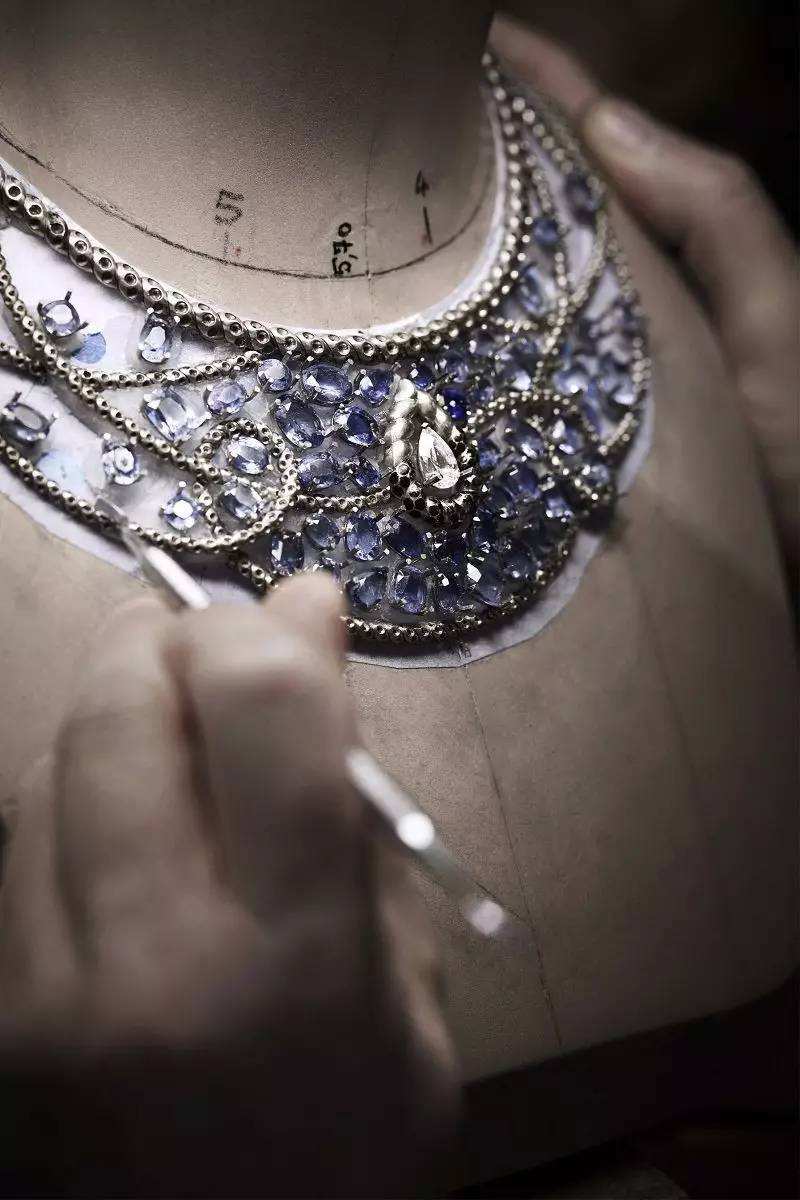 世界顶级奢华珠宝图片的简单介绍-第2张图片-翡翠网 世界顶级奢华珠宝图片的简单介绍-第2张图片-翡翠网