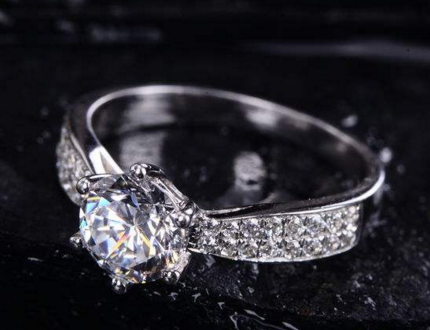 钻石50分多少钱,老凤祥钻石戒指图片大全-第2张图片-翡翠网 钻石50分多少钱,老凤祥钻石戒指图片大全-第2张图片-翡翠网