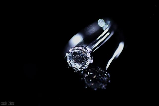 一颗钻石形成需要多少年时间,钻石降解需要多少年-第1张图片-翡翠网 一颗钻石形成需要多少年时间,钻石降解需要多少年-第1张图片-翡翠网