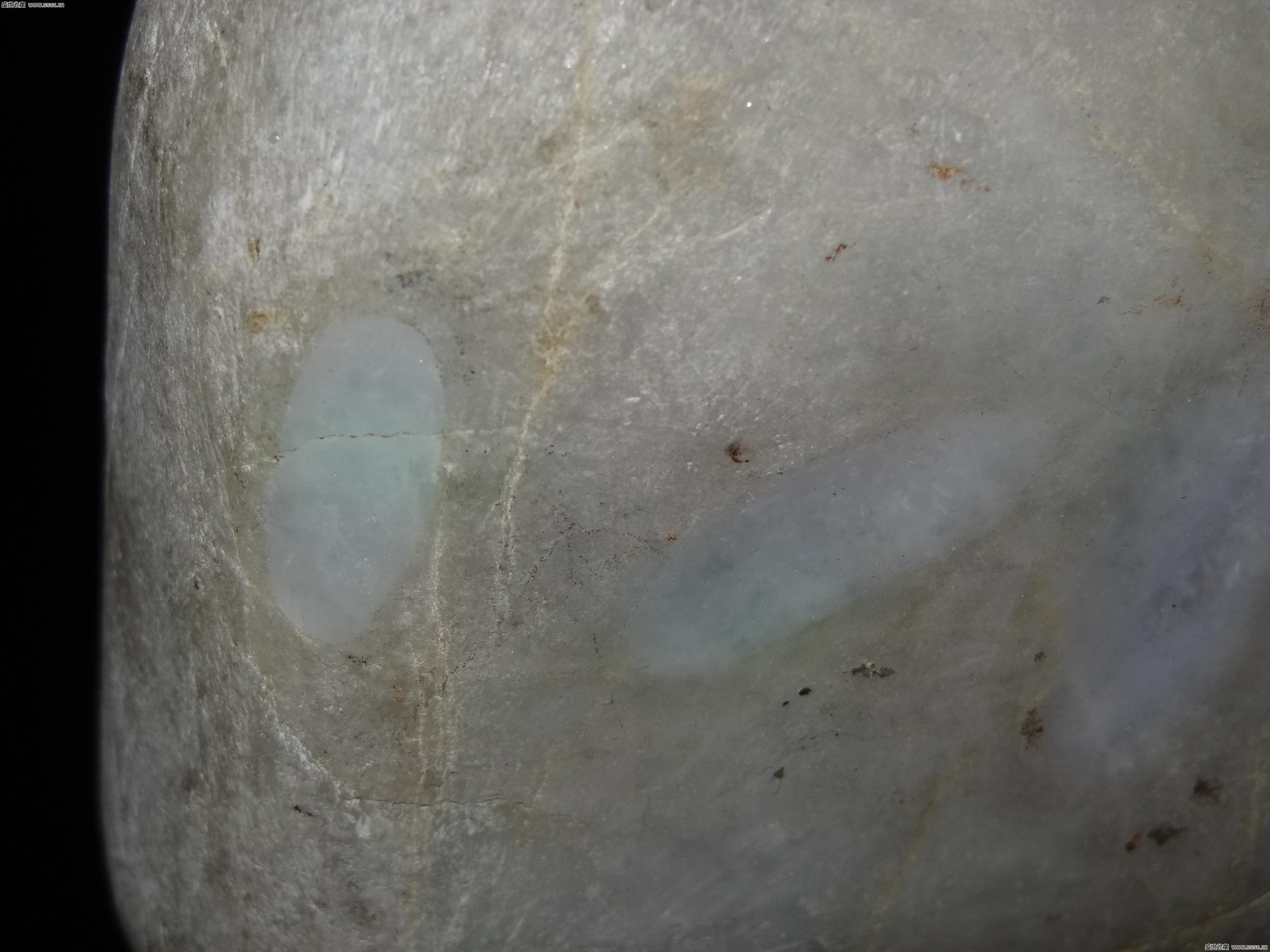 翡翠原石的行情翡翠a货价格多少一克-第2张图片-翡翠网 翡翠原石的行情翡翠a货价格多少一克-第2张图片-翡翠网