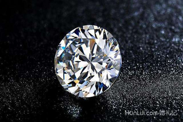 钻石买什么净度和颜色,钻石买什么净度和颜色保值-第1张图片-翡翠网