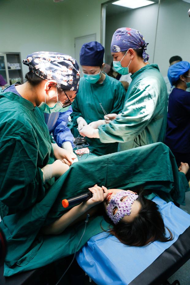 棉花糖隆胸直播,直播隆胸效果原视频-第1张图片-翡翠网