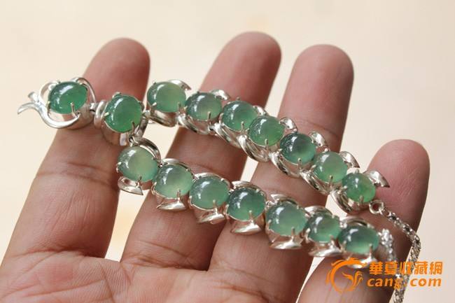 翡翠项链一般卖多少钱的简单介绍-第1张图片-翡翠网 翡翠项链一般卖多少钱的简单介绍-第1张图片-翡翠网