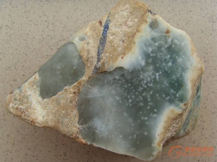 惠州翡翠鉴定地点在哪里,郴州翡翠毛料鉴别知识-第2张图片-翡翠网 惠州翡翠鉴定地点在哪里,郴州翡翠毛料鉴别知识-第2张图片-翡翠网