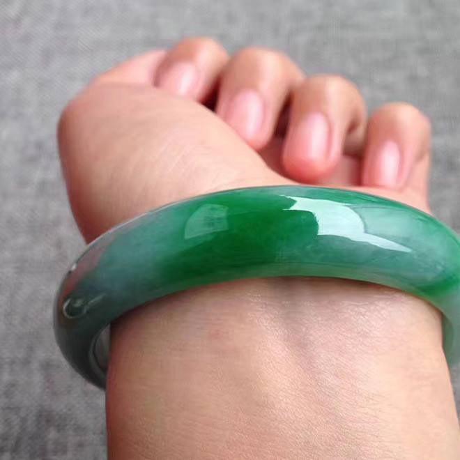 关于缅甸翡翠玉的专业知识的信息-第2张图片-翡翠网 关于缅甸翡翠玉的专业知识的信息-第2张图片-翡翠网