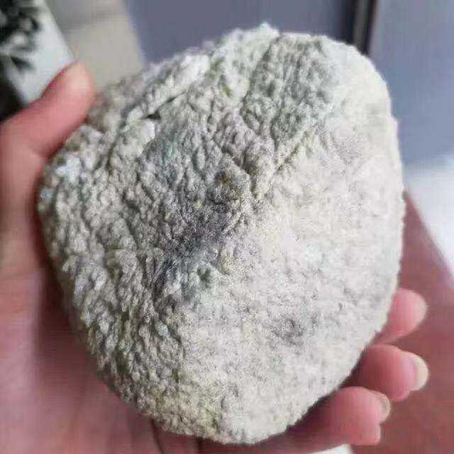 关于翡翠原石保养需要注意什么的信息-第1张图片-翡翠网 关于翡翠原石保养需要注意什么的信息-第1张图片-翡翠网