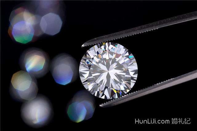 钻石颜色级别fg好不好,钻石颜色ij和fg哪个好-第2张图片-翡翠网 钻石颜色级别fg好不好,钻石颜色ij和fg哪个好-第2张图片-翡翠网