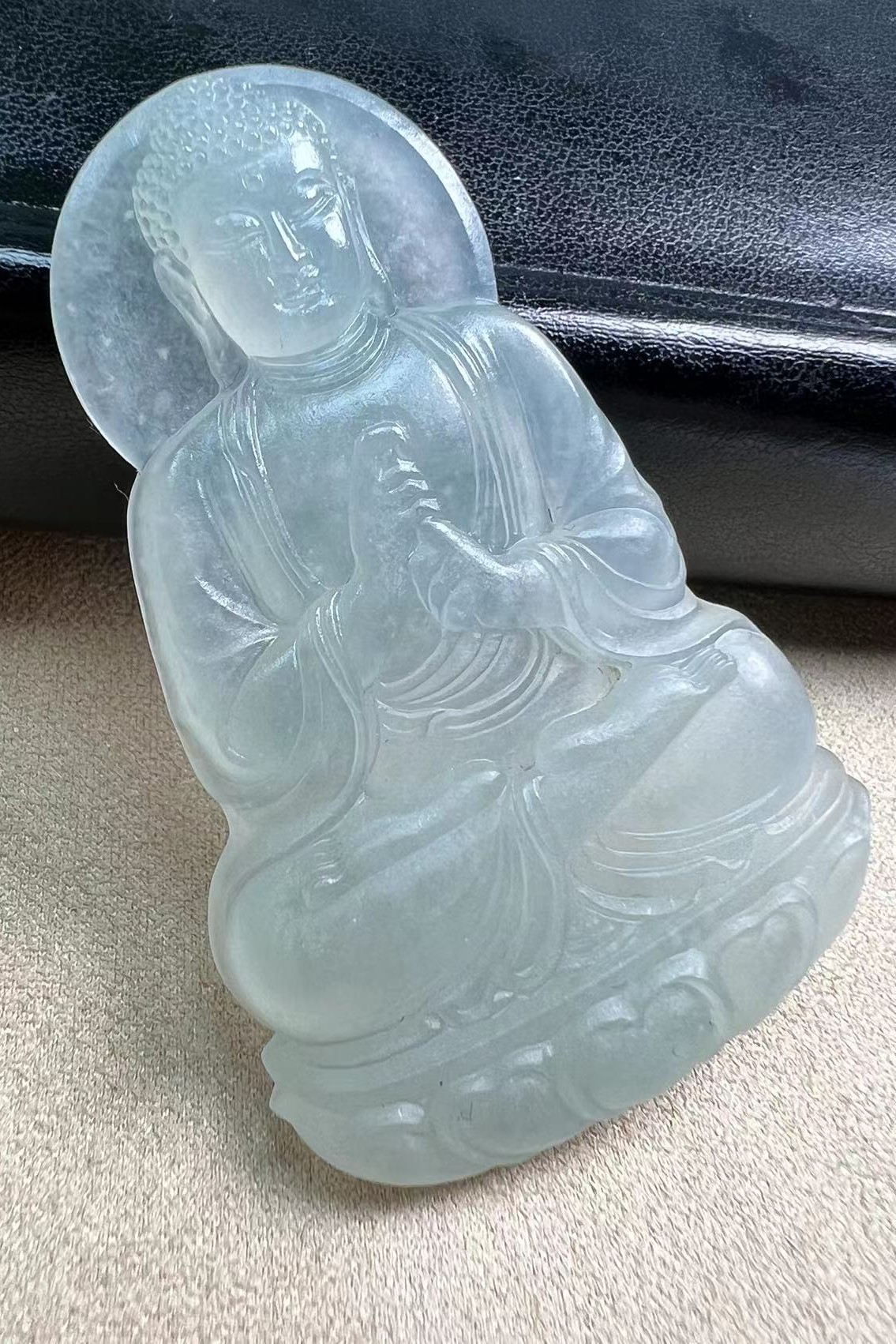 翡翠毛货基础知识,翡翠的十大基本知识-第1张图片-翡翠网 翡翠毛货基础知识,翡翠的十大基本知识-第1张图片-翡翠网