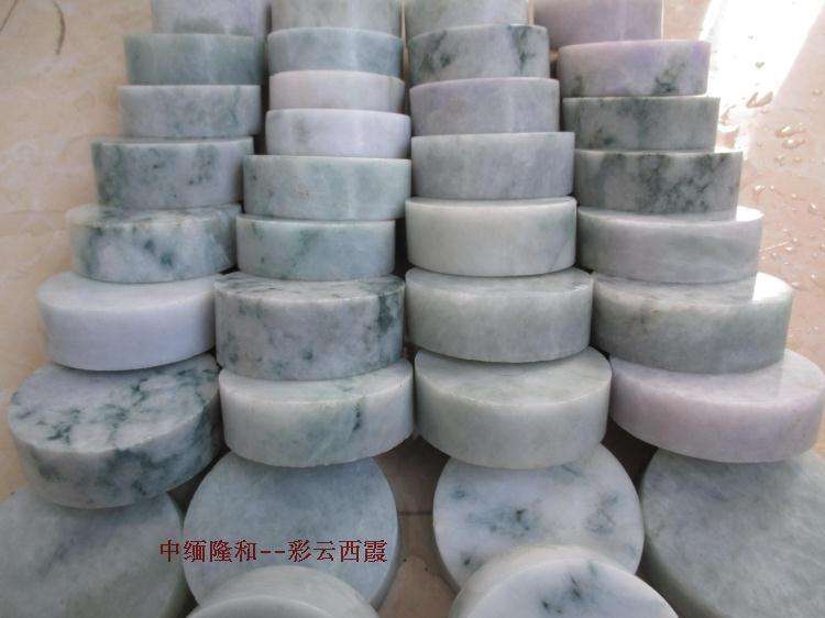 现在有收翡翠原石的吗潍坊回收翡翠原石-第2张图片-翡翠网 现在有收翡翠原石的吗潍坊回收翡翠原石-第2张图片-翡翠网