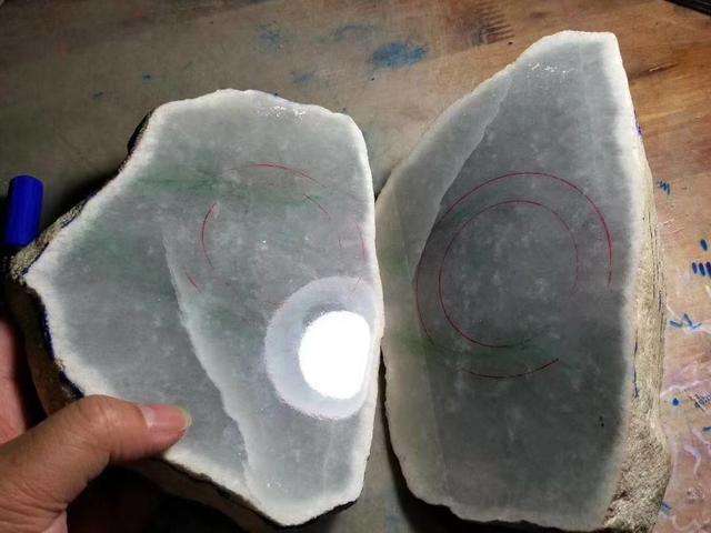 木纳翡翠原石特点,木那翡翠原石的特点-第2张图片-翡翠网 木纳翡翠原石特点,木那翡翠原石的特点-第2张图片-翡翠网